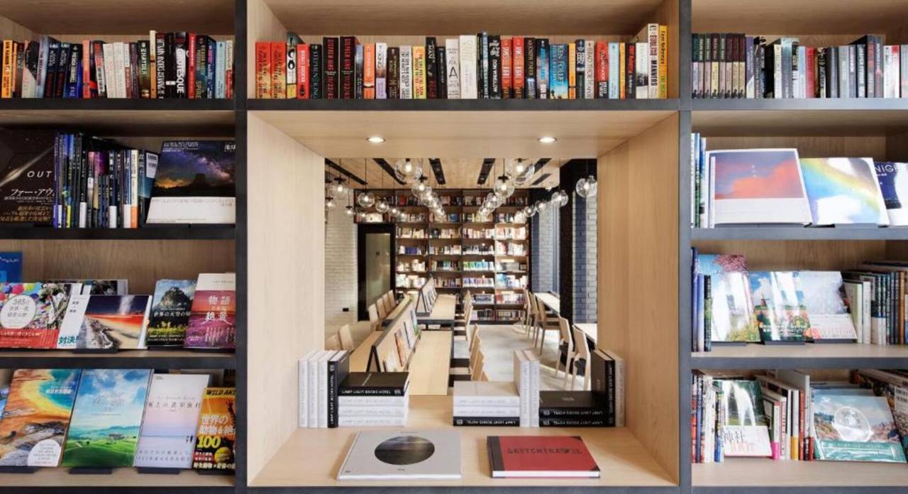 LAMP LIGHT BOOKS HOTEL 客房